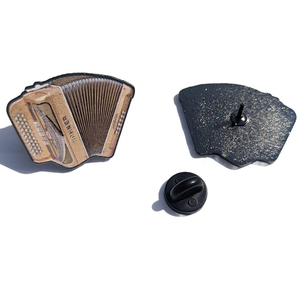 Pin Accordion Car Plate Pin for Caps Clothing Enamel Badge Pin Mexican Pin